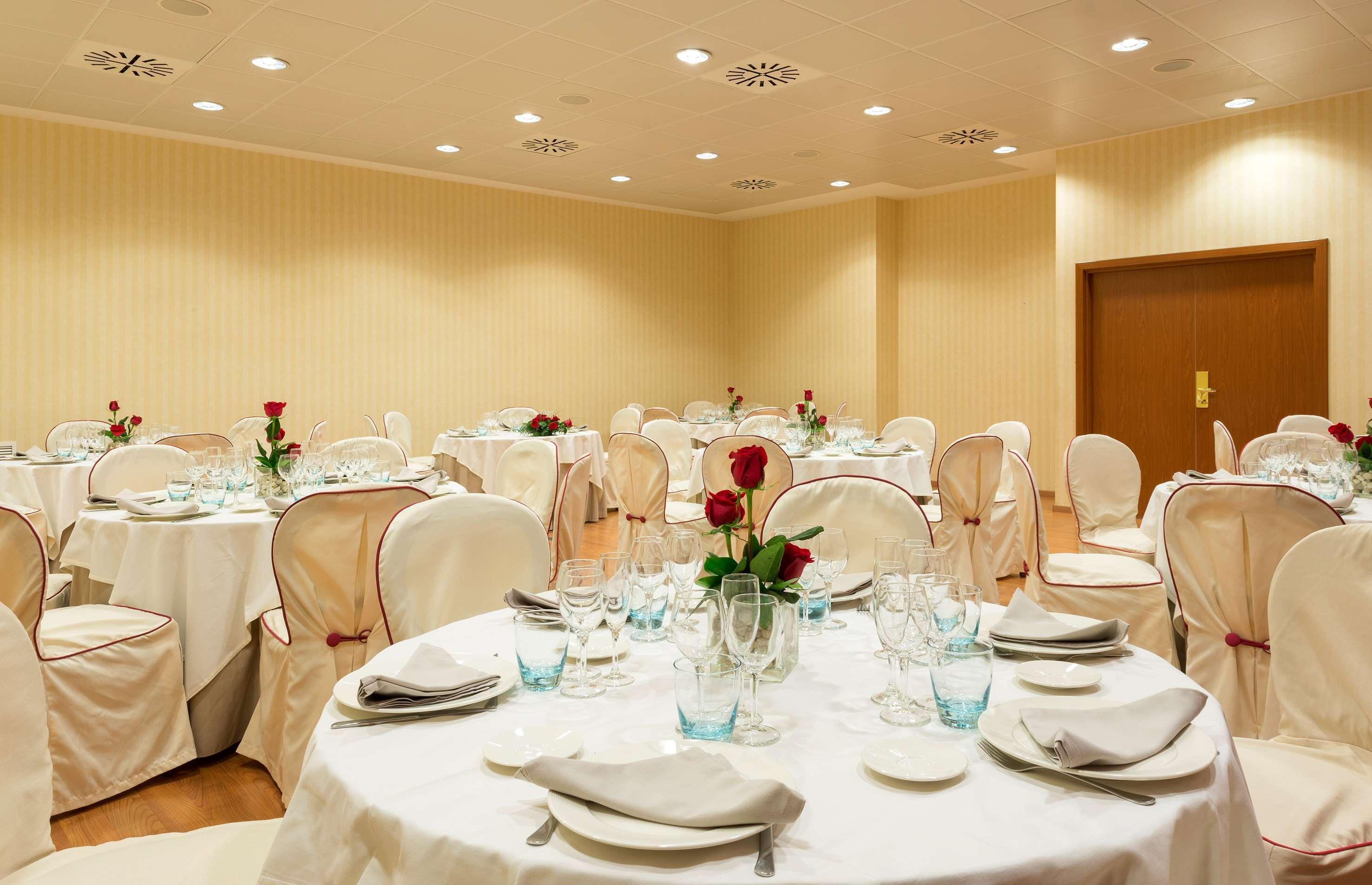 Hotel Madrid Leganes Affiliated By Melia Экстерьер фото